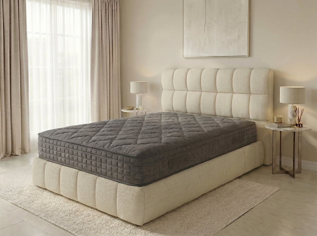 Lit boxspring Arche 140×190, Bouclé crème, tête arrondie & matelas pillow-top inclus