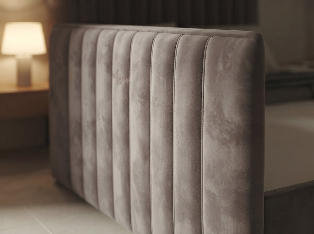 Lit coffre Milo 90 cm, Velours gris, tête de lit cannelée & rangement (1 place)