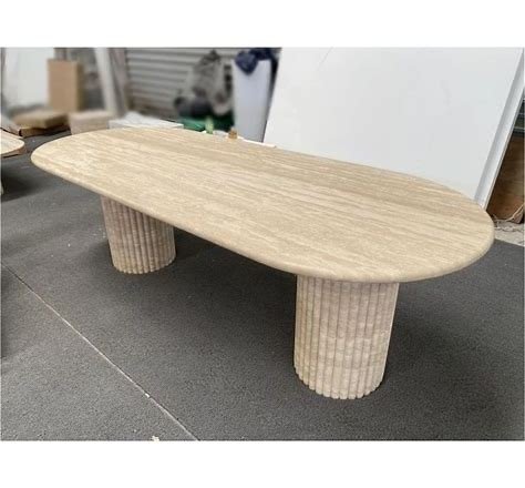 Table Basse Ovale Effet Travertin – Double Pieds Cannelés
